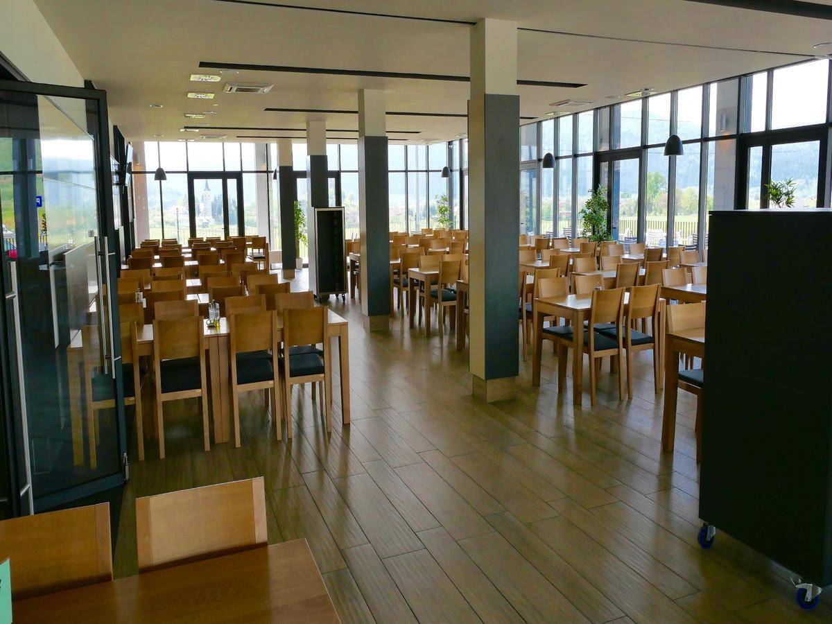 Hotel Lika Jug Brinje Eksteriør bilde